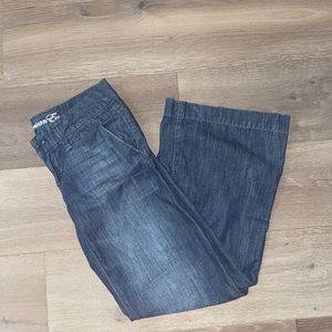 American Eagle Straight Leg Jeans